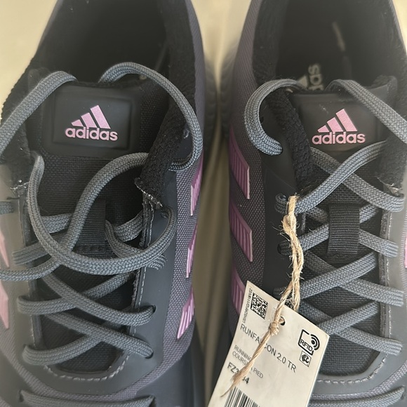 NWT! Adidas Women’s Run Falcon 2.0 Grey with lavender stripes. Running  - Size 9 - Picture 3 of 7